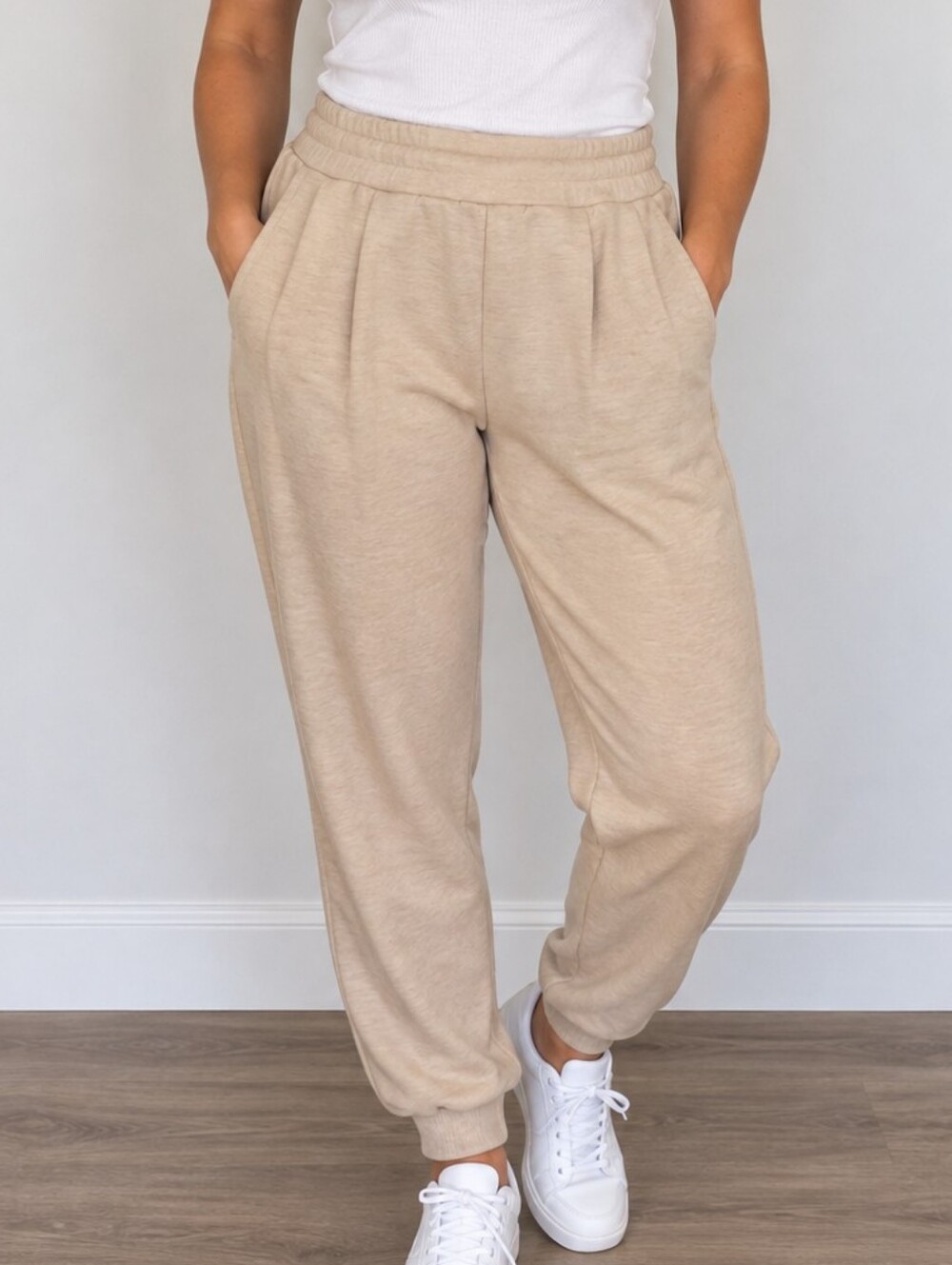 Mondetta Neutral Beige Jogger Pants Size Medium